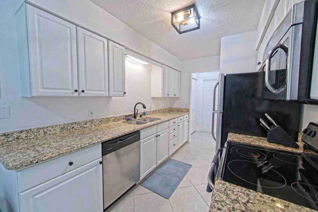 Shamrock Park, Legacy Trail And Manasota Key! * Venice