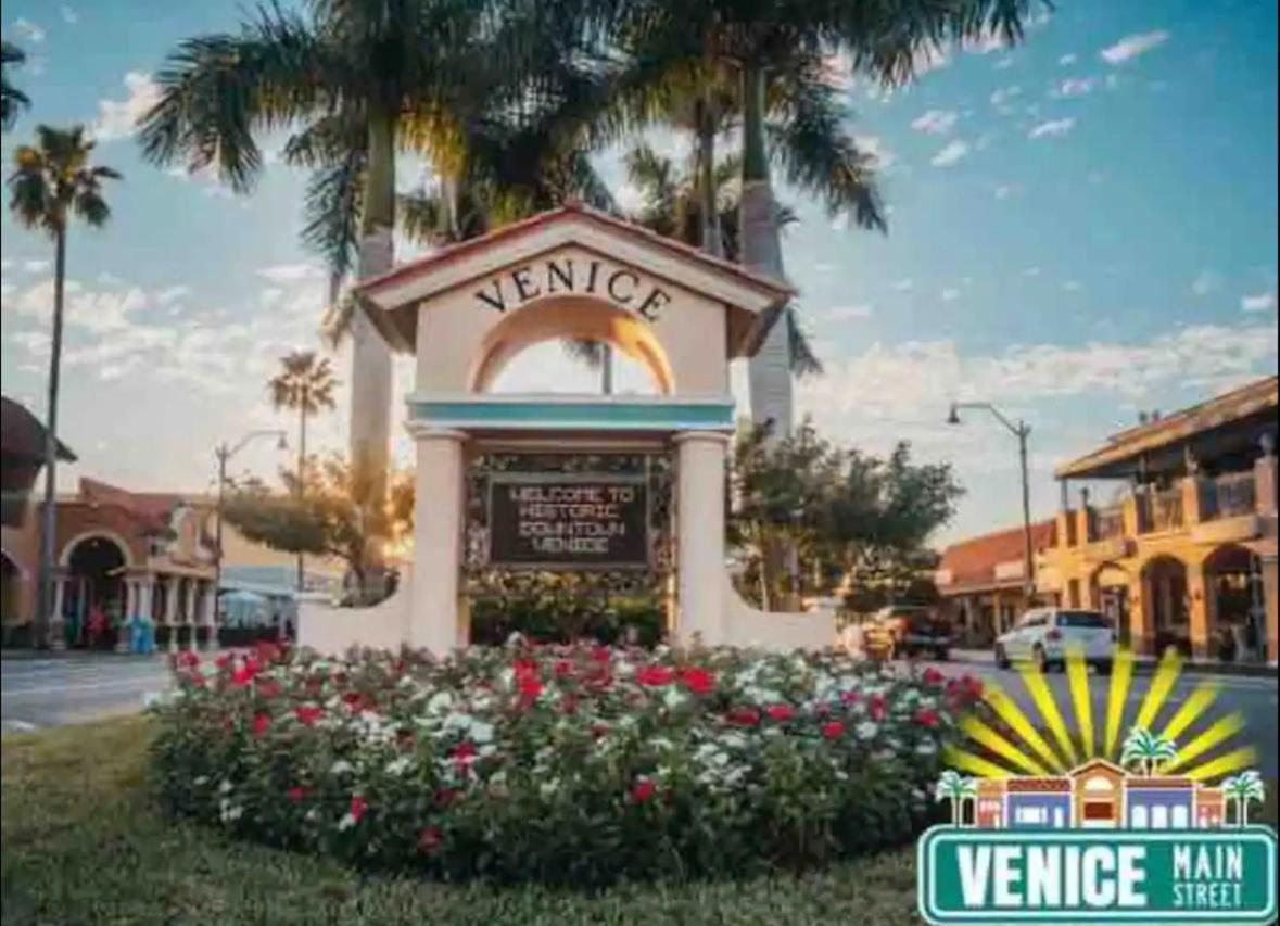 Shamrock Park, Legacy Trail And Manasota Key! Hébergement de vacances Venice